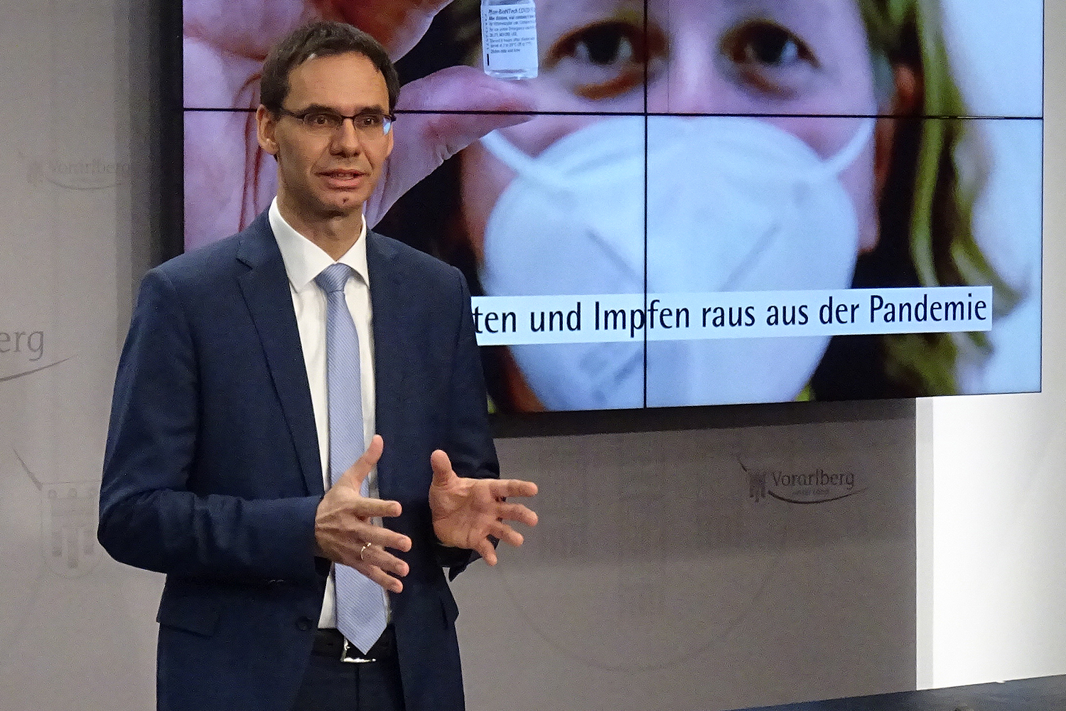 Mit Testen und Impfen raus aus der Pandemie